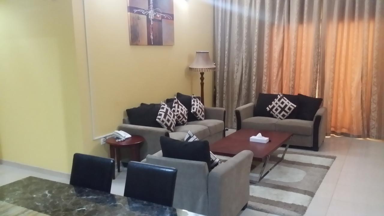 Aryana Hotel Al Buraimi Buitenkant foto