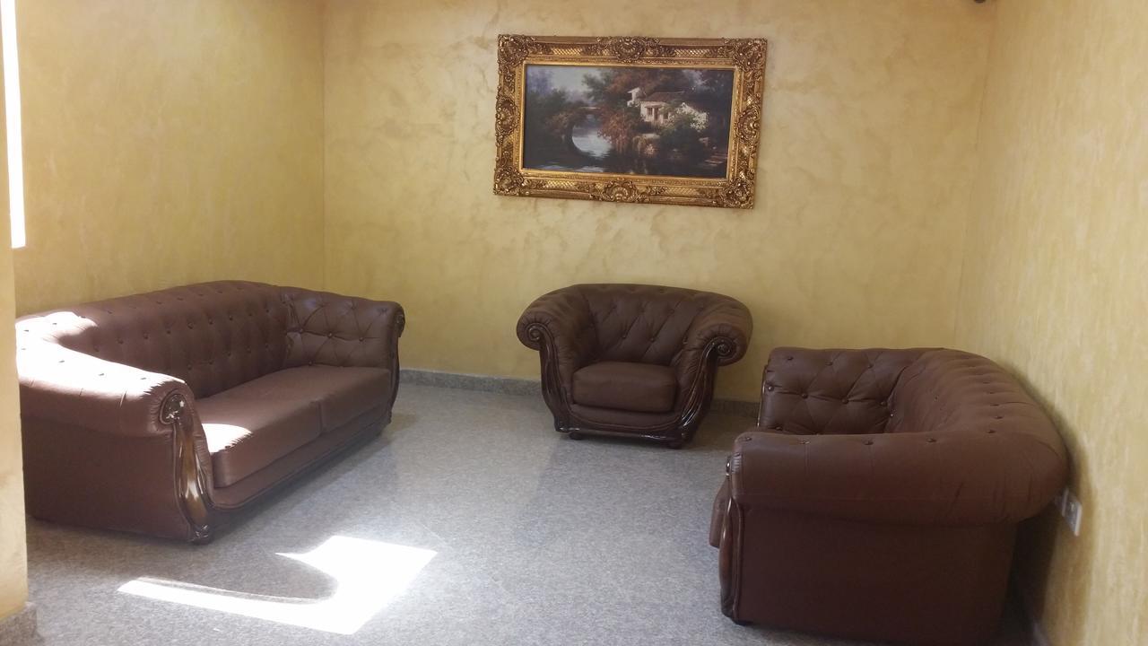 Aryana Hotel Al Buraimi Buitenkant foto