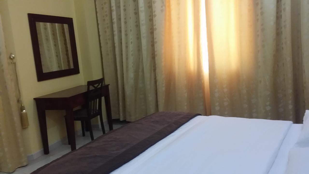 Aryana Hotel Al Buraimi Buitenkant foto