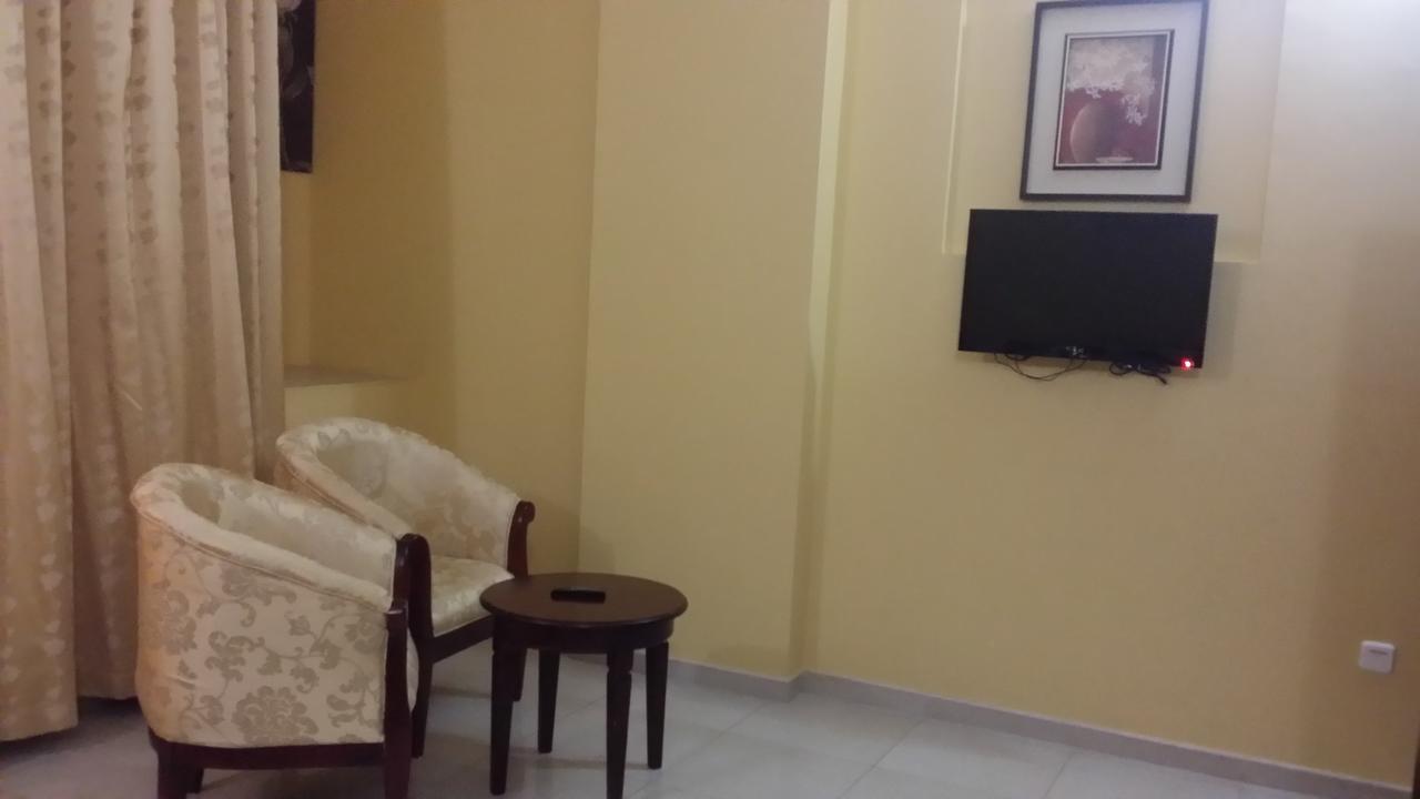 Aryana Hotel Al Buraimi Buitenkant foto